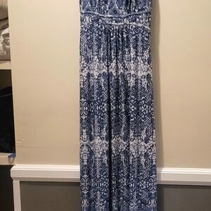 The Pyramid Collection Womens  Blue Lace Print Maxi Dress V-Neck, Sleeveless...